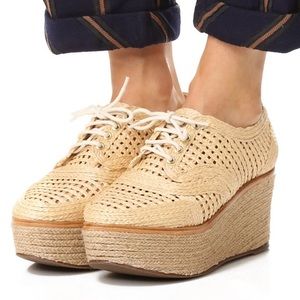 Schutz Raffia Platform Oxford’s in size 38